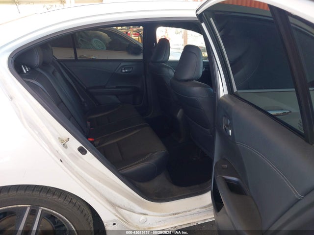 1HGCR2F52HA146182 Honda k24w1