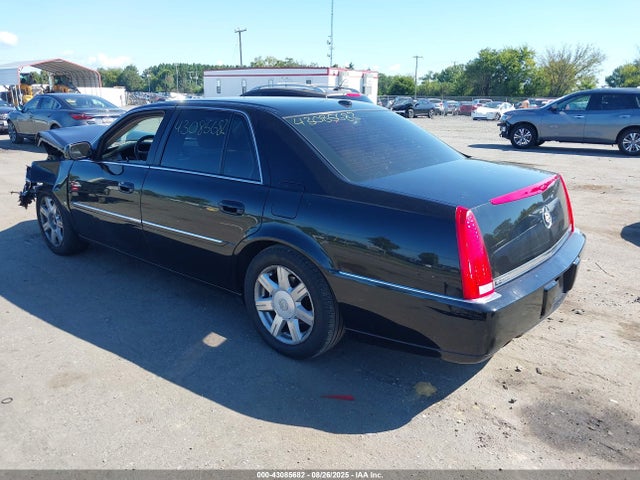 2007 CADILLAC DTS 1G6KD57YX7U164058 Photo 2