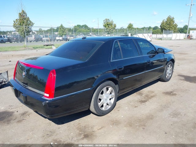 2007 CADILLAC DTS 1G6KD57YX7U164058 Photo 3