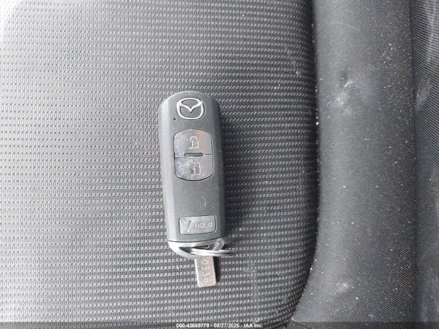JM3KE4BYXG0830152 Mazda py