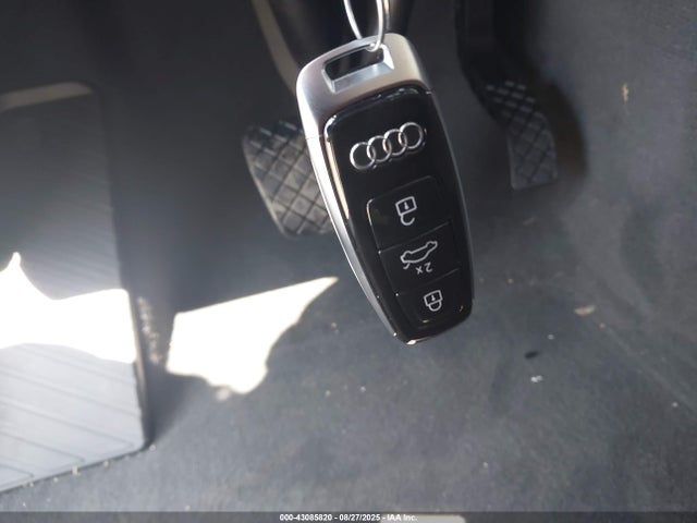 2024 AUDI Q7 WA1VXBF70RD003580 Photo 10