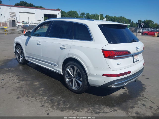2024 AUDI Q7 WA1VXBF70RD003580 Photo 2