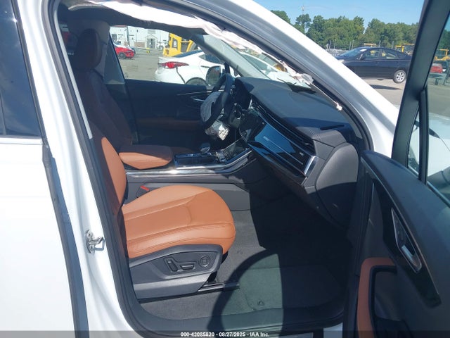 2024 AUDI Q7 WA1VXBF70RD003580 Photo 4