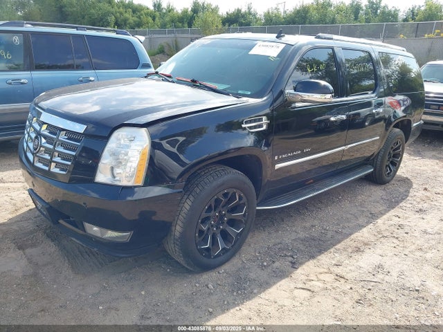 2008 CADILLAC ESCALADE ESV 1GYFK66888R262175 Photo 1