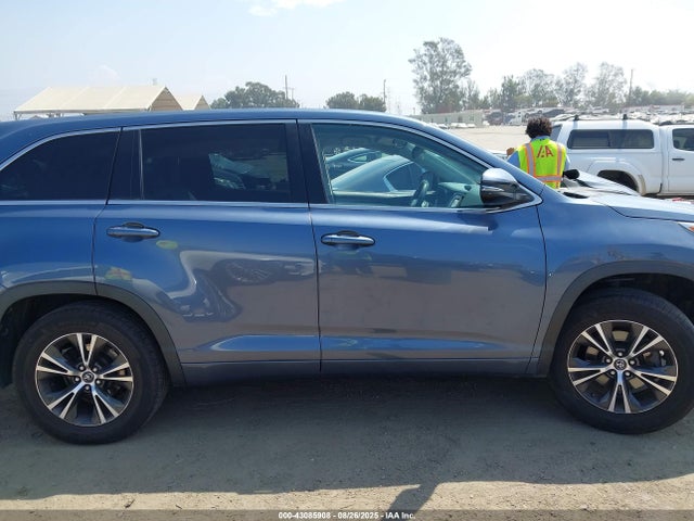 Toyota 1ar-fe 2018 5TDZARFH2JS035157 Image 13