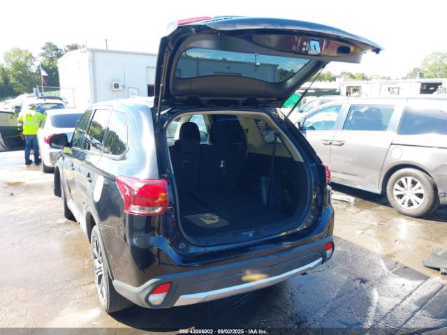 2018 MITSUBISHI OUTLANDER JA4AZ3A31JZ071431 Photo 2
