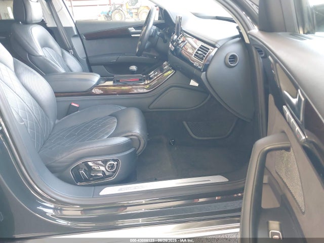 2015 AUDI A8 L WAU3GAFD6FN030136 Photo 4