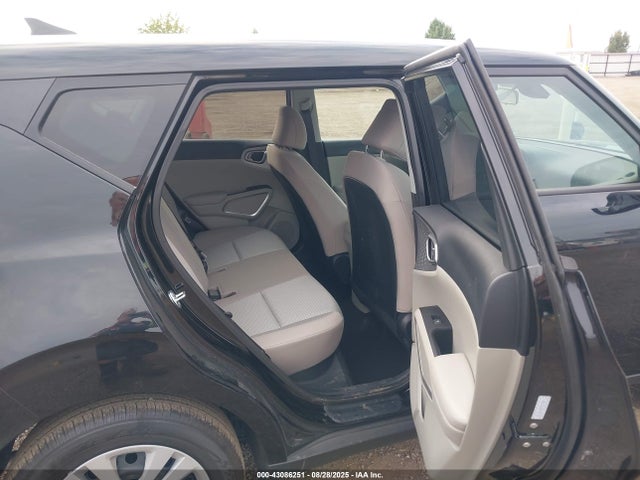 KNDJ23AU4R7237337 KIA Soul
