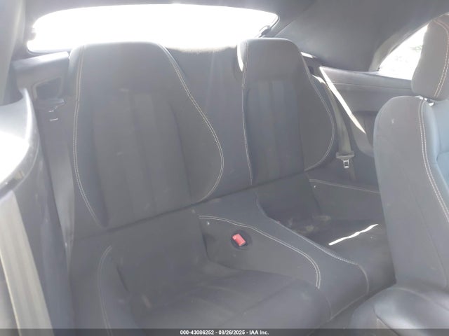 1FATP8UH9K5158789 Ford 4v