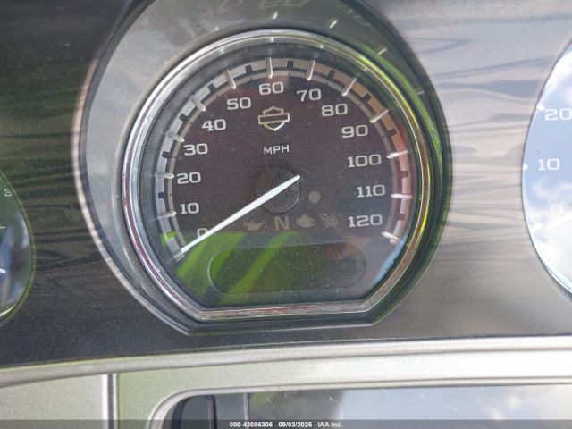 2017 HARLEY-DAVIDSON FLHTKSE 1HD1TEF14HB961840 Photo 6