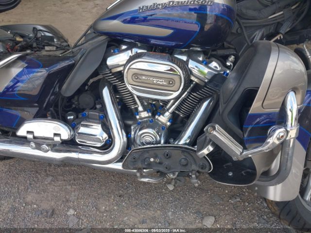 2017 HARLEY-DAVIDSON FLHTKSE 1HD1TEF14HB961840 Photo 7