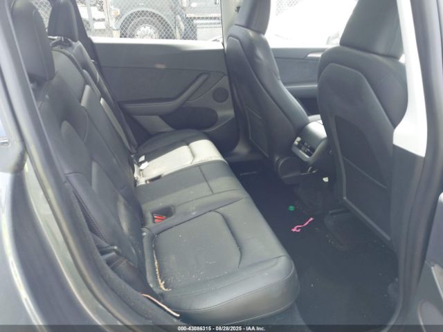 2023 TESLA MODEL Y 7SAYGDEE0PA056378 Photo 7