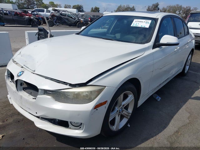 BMW 328I 2015 WBA3C1C56FK121966 Image 2