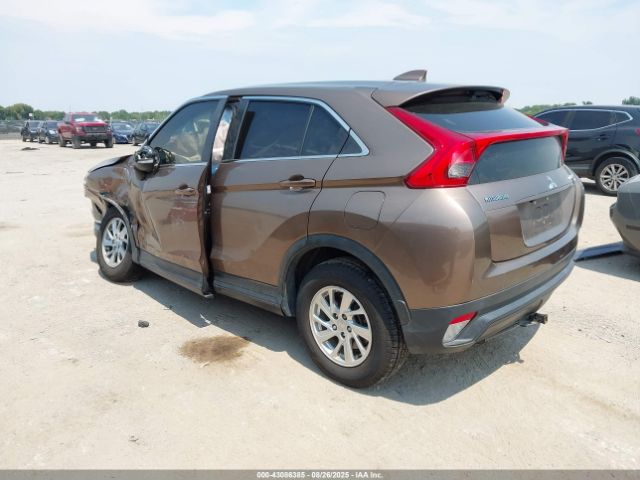 2018 MITSUBISHI ECLIPSE CROSS JA4AT3AA0JZ050540 Photo 2
