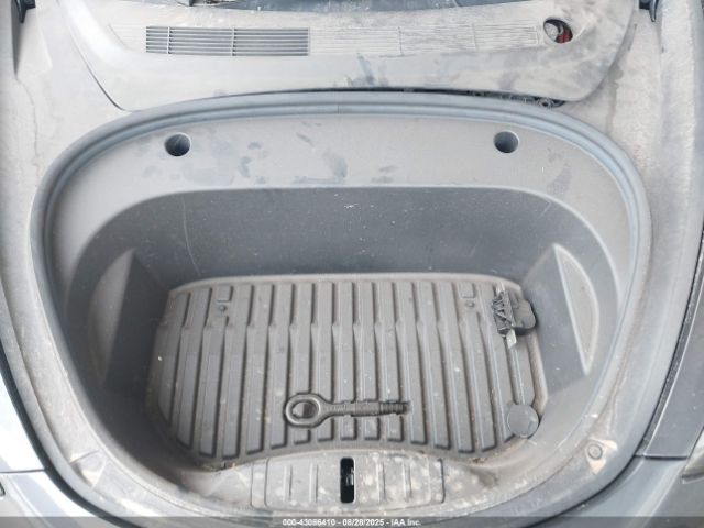 2023 TESLA MODEL 3 5YJ3E1EA1PF682940 Photo 9