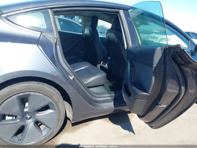 2023 TESLA MODEL 3 5YJ3E1EA1PF682940 Photo 7