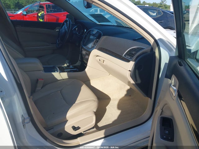 Chrysler 300 2014 2C3CCAAG1EH283148 Image 5