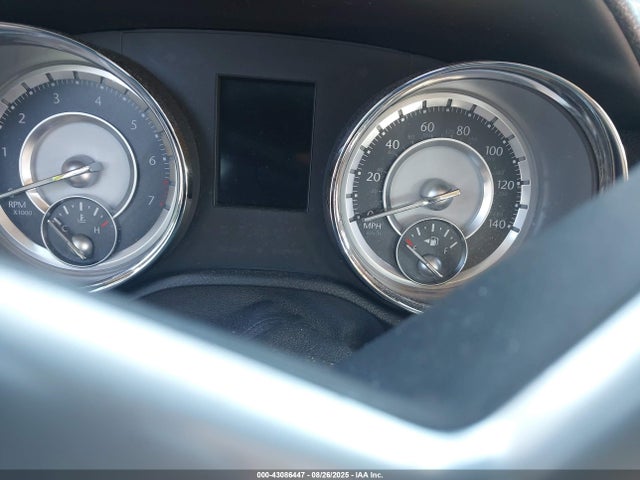 Chrysler 300 2014 2C3CCAAG1EH283148 Image 7