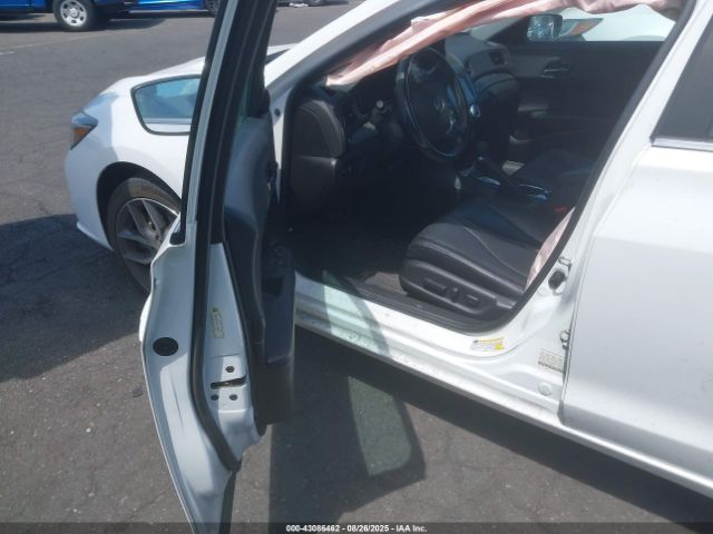 2019 ACURA ILX 19UDE2F74KA000679 Photo 4