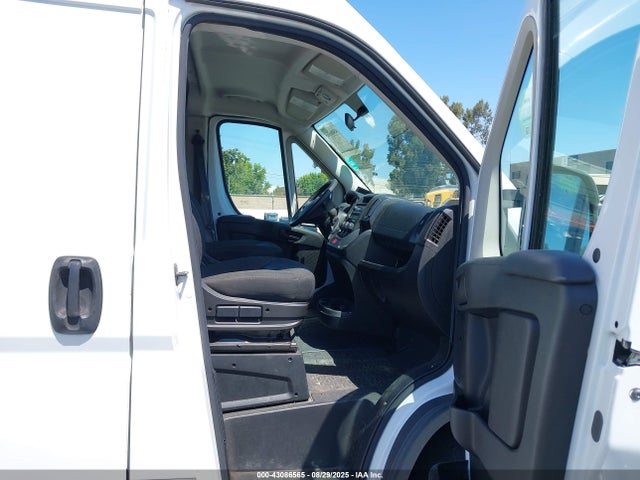 RAM Promaster 3500 2014 3C6URVJG0EE118152 Image 5