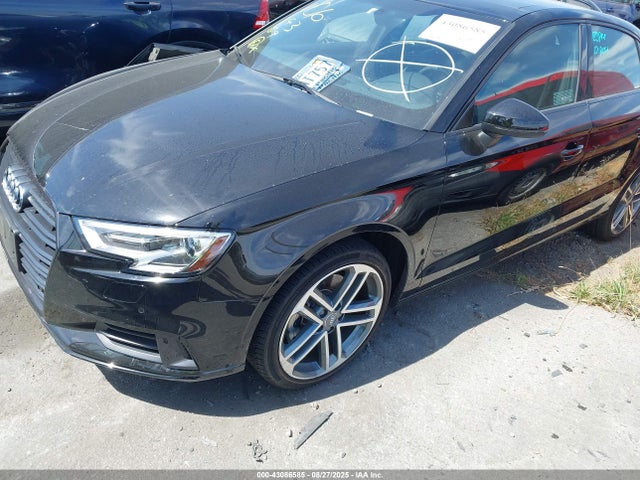 WAUAUGFFXLA101524 Audi A3