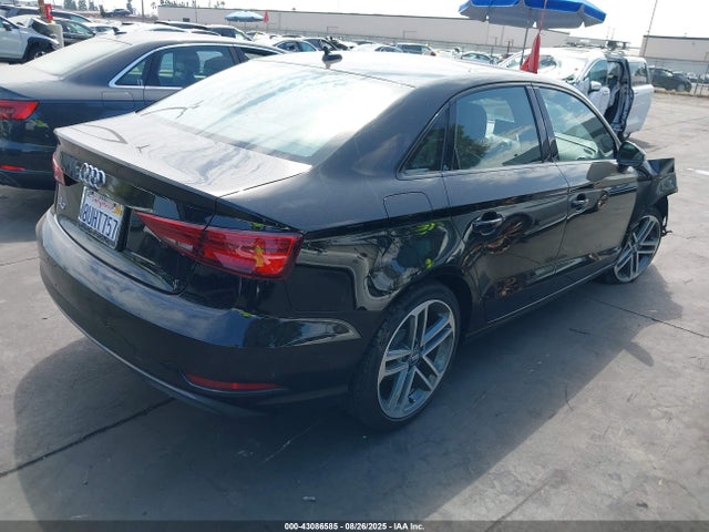WAUAUGFFXLA101524 Audi A3