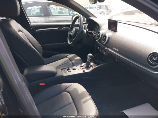 WAUAUGFFXLA101524 Audi A3