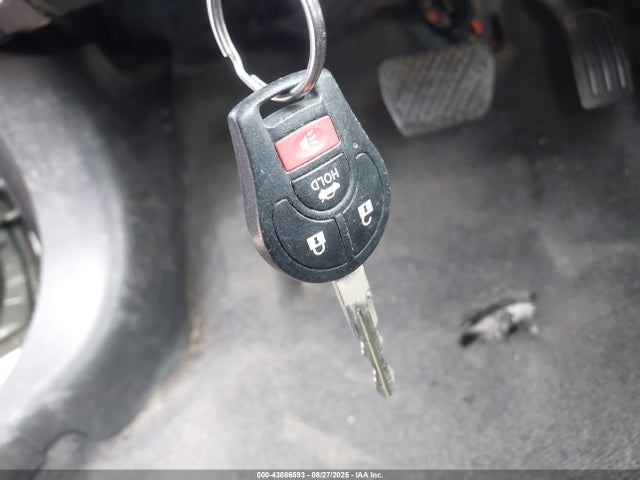 3N1CN7AP7HK425077 Nissan Versa