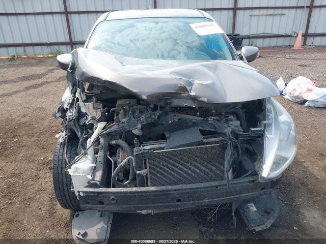 3N1CN7AP7HK425077 Nissan Versa