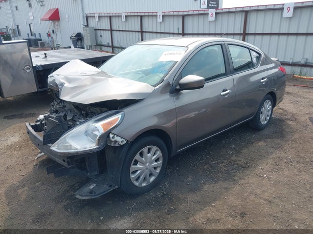 3N1CN7AP7HK425077 Nissan Versa