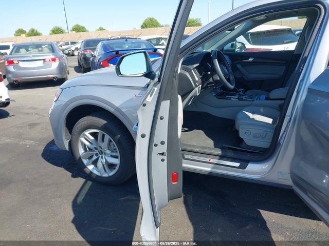 2022 AUDI Q5 WA1GAAFY6N2054794 Photo 4