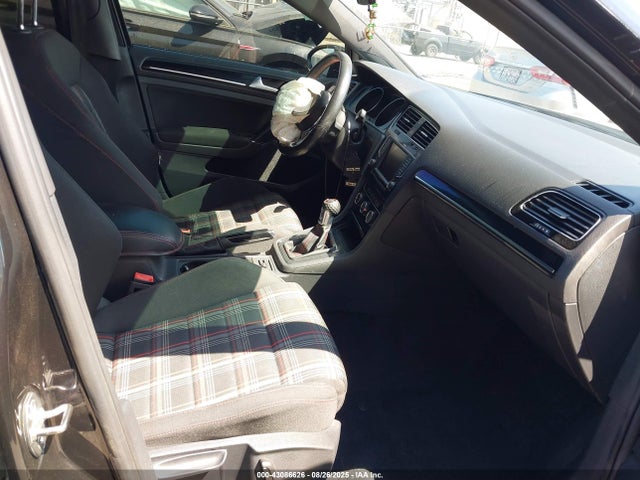 3VW547AU7HM066085 Volkswagen 2.0 tsi