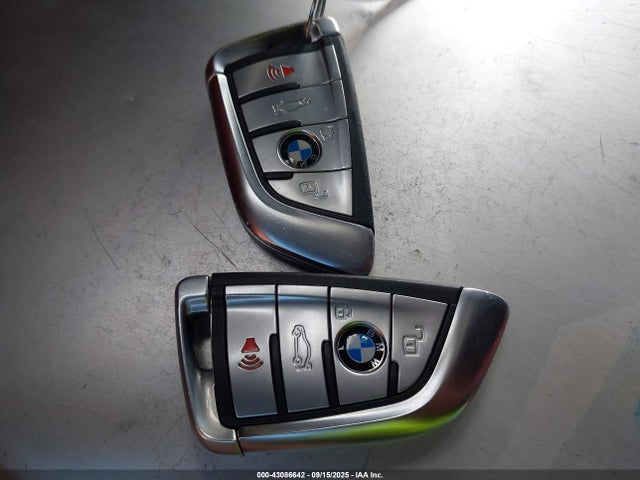 5YMJU0C06N9J07343 BMW 2022