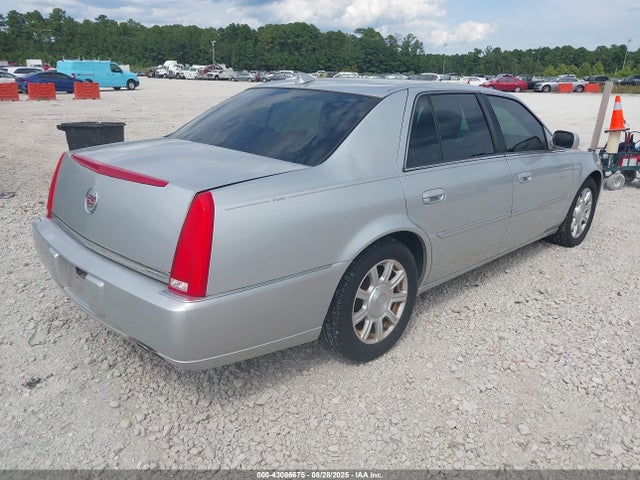 2010 CADILLAC DTS 1G6KA5EY9AU125402 Photo 3