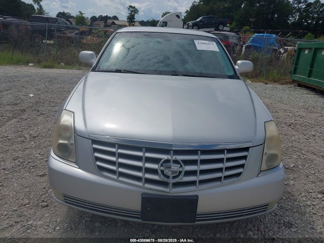 2010 CADILLAC DTS 1G6KA5EY9AU125402 Photo 5