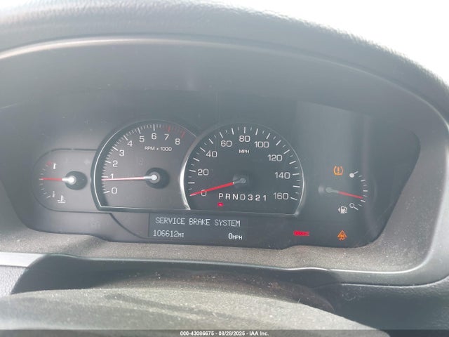 2010 CADILLAC DTS 1G6KA5EY9AU125402 Photo 6