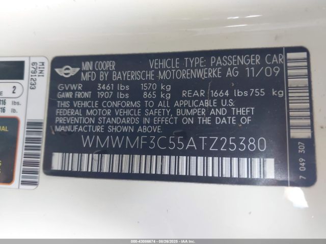 2010 MINI COOPER WMWMF3C55ATZ25380 Photo 8
