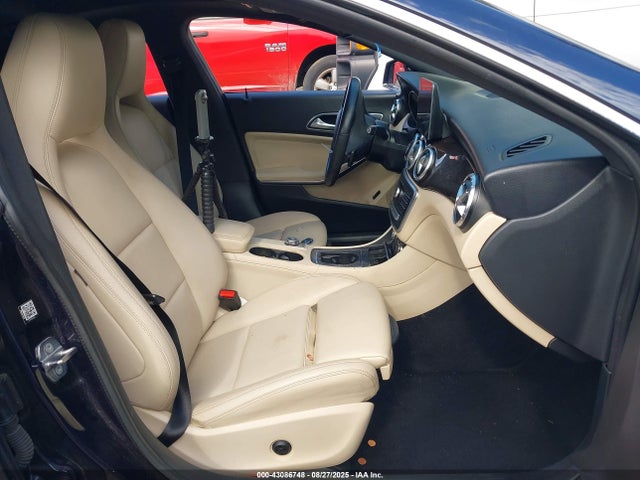 Mercedes-Benz m270 2019 WDDSJ4EB1KN734374 Image 5