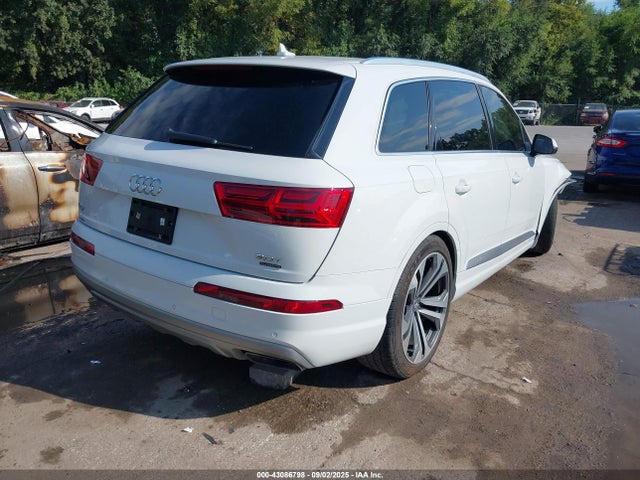 2018 AUDI Q7 WA1LAAF74JD046195 Photo 3