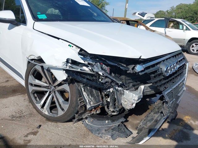 2018 AUDI Q7 WA1LAAF74JD046195 Photo 5
