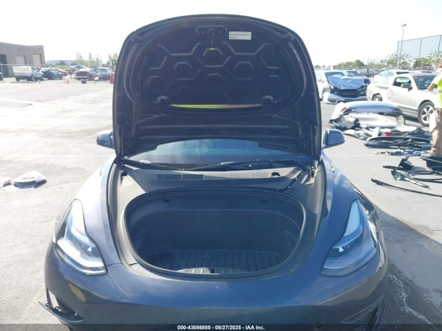 2023 TESLA MODEL 3 5YJ3E1EA0PF668981 Photo 9