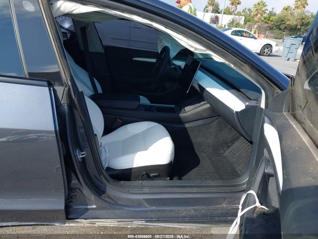 2023 TESLA MODEL 3 5YJ3E1EA0PF668981 Photo 4