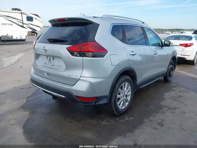 Nissan 2017 2017 5N1AT2MV1HC840811 Image 4