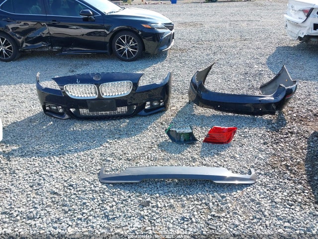 BMW 550i 2015 WBAKP9C56FD693879 Image 12