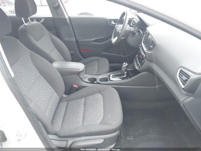 KMHC65LC8KU175067 Hyundai Ioniq