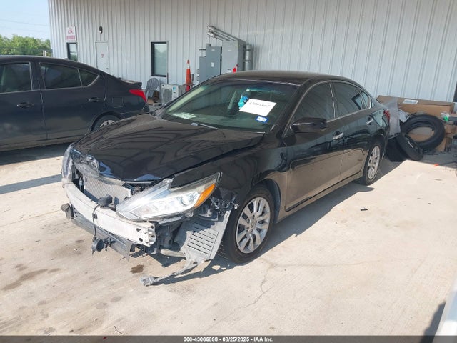 Nissan 2018 2018 1N4AL3AP8JC227404 Image 2
