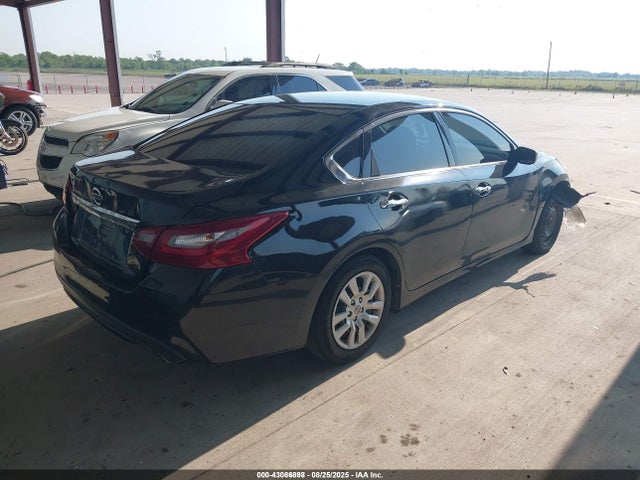 Nissan 2018 2018 1N4AL3AP8JC227404 Image 4