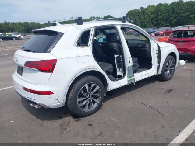 2021 AUDI SQ5 WA1B4AFY2M2022134 Photo 3