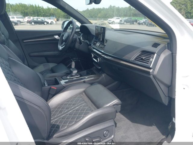 2021 AUDI SQ5 WA1B4AFY2M2022134 Photo 4