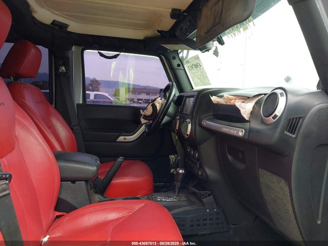 1C4HJWFG7EL107124 Jeep Wrangler